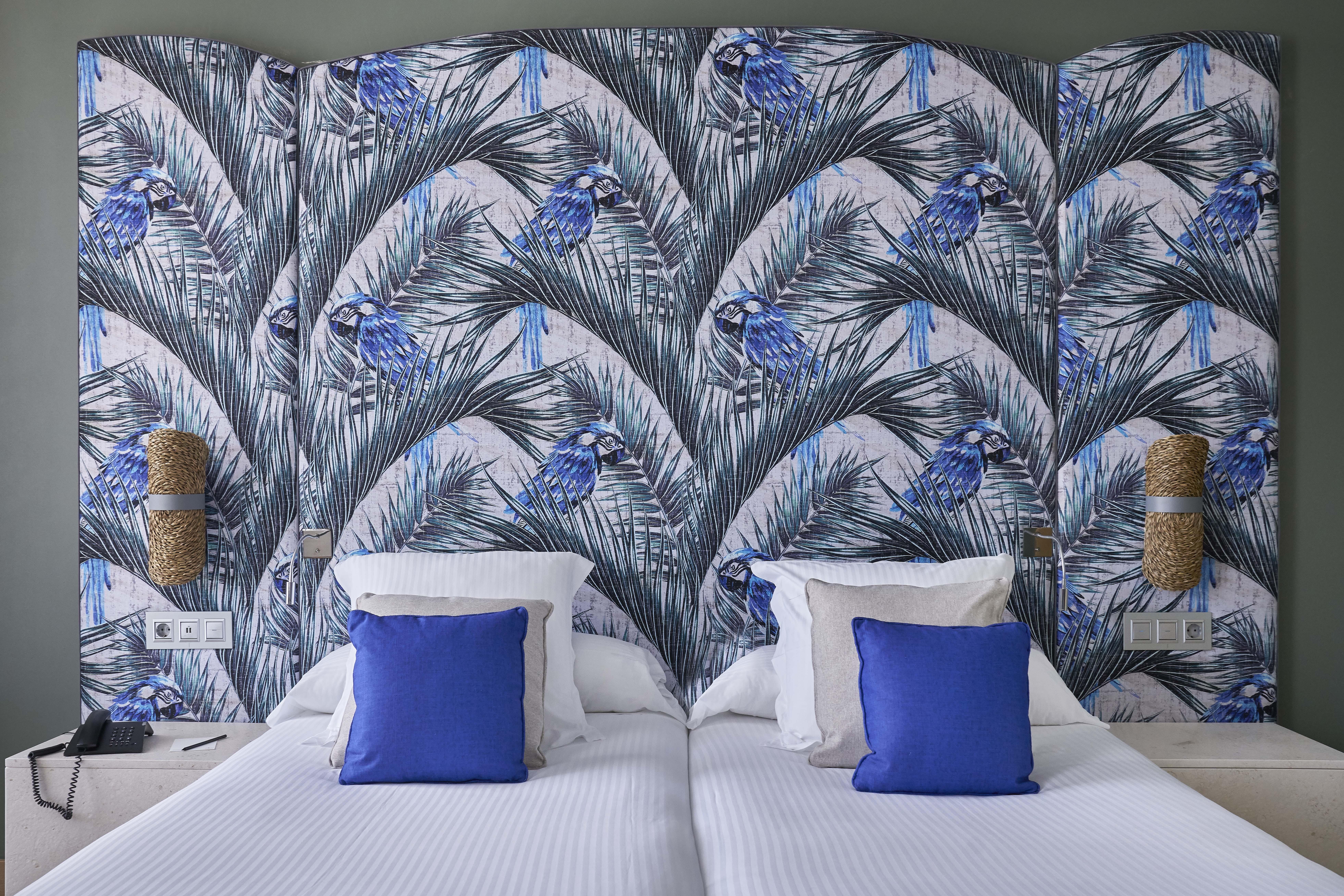 Vincci Seleccion Posada Del Patio Malaga Exterior photo A room at the hotel