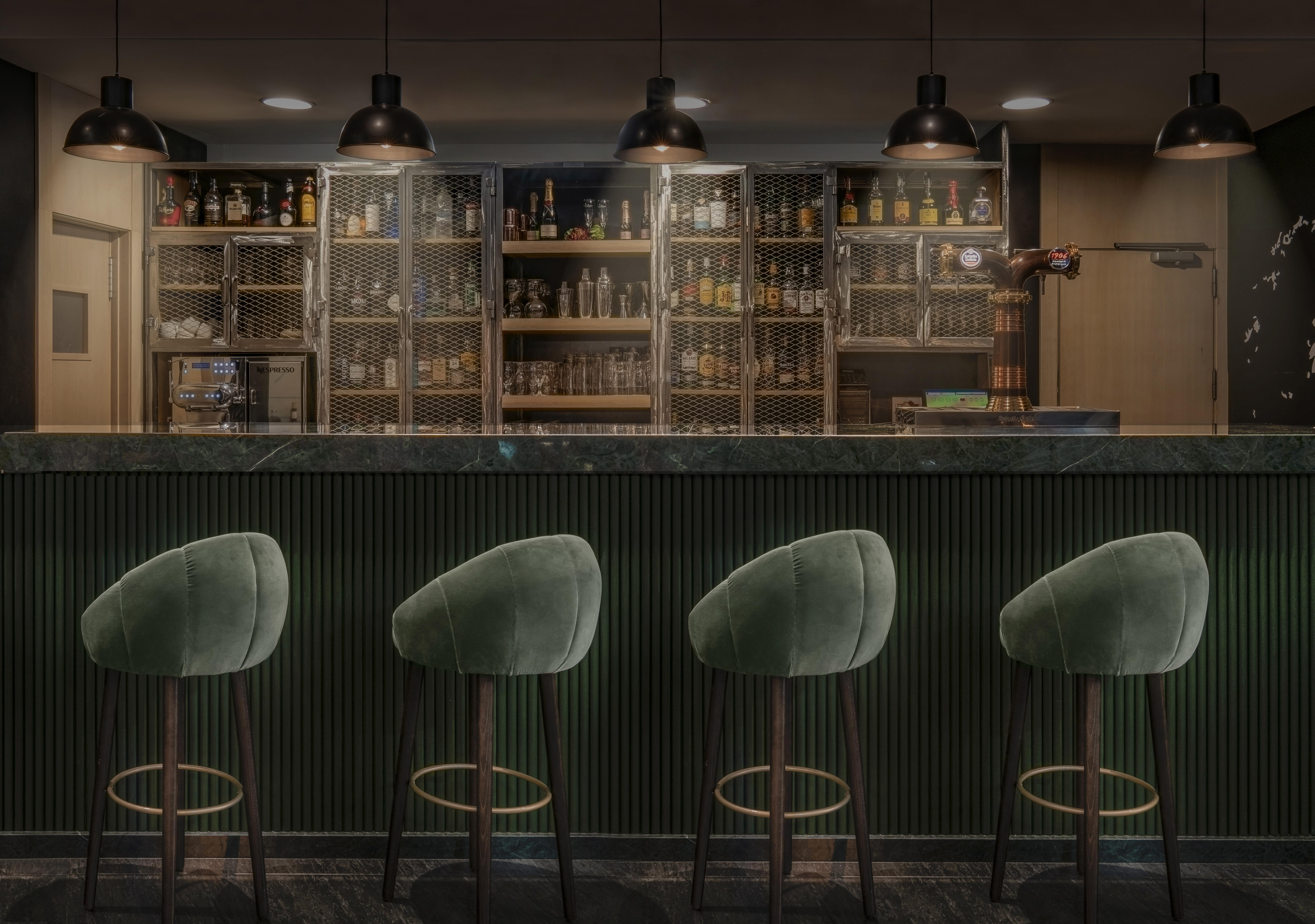 Vincci Seleccion Posada Del Patio Malaga Exterior photo The bar at the hotel